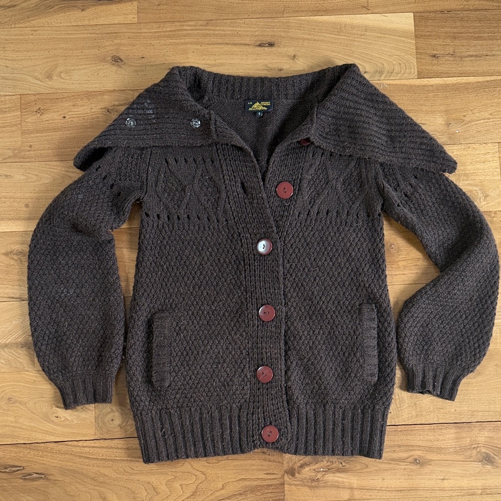 Le Mont Saint Michell Women's Brown Sweater